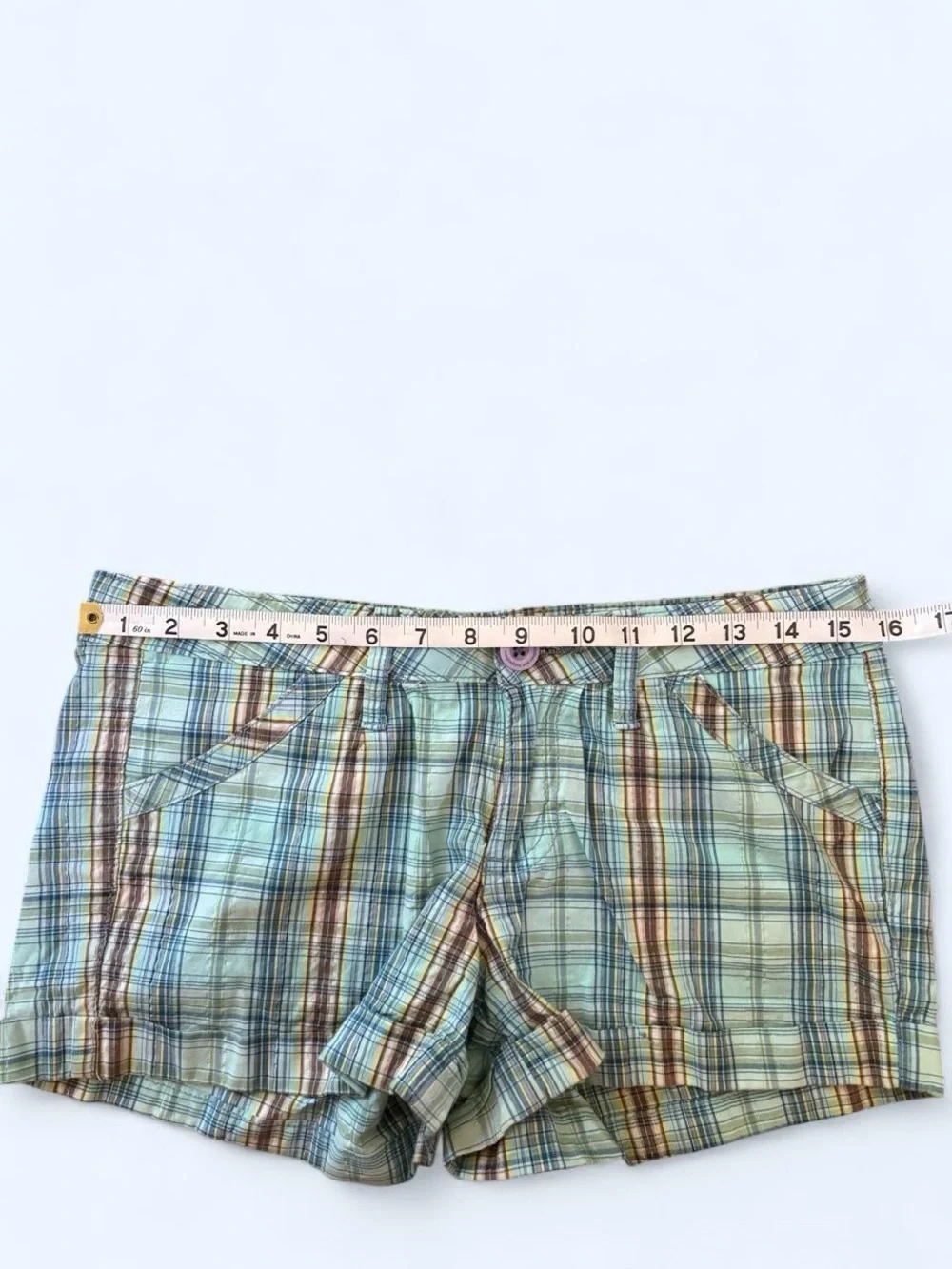 Vintage Y2K L.E.I. Luxe Plaid Shorts size 5